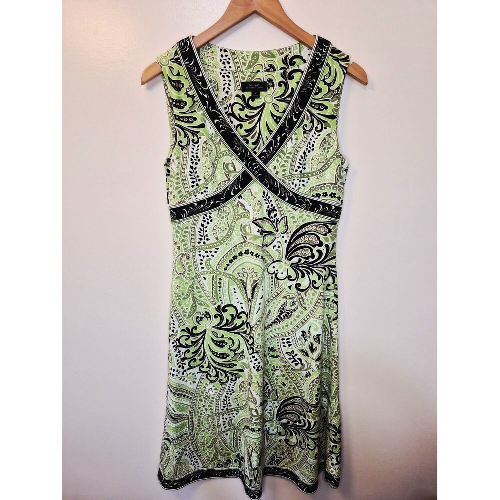 Tahari Green Paisley Dress 4 Y2K Preppy Fit & Flare Resort Golfcore Vacation